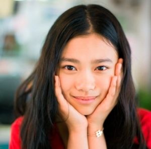 杉咲花が「ゴッホ展」のナビゲーターに就任 「一緒にうっとりと」