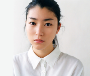 成海璃子が結婚を発表「お相手は一般の方」「変わらずに仕事を続けていきたい」