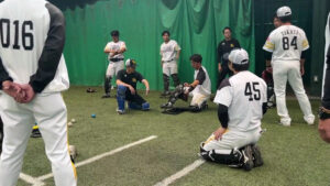 【プロ以上のアマ】キャッチャーコーチ・緑川大陸さん「ビタ止め捕手」のスゴい実力