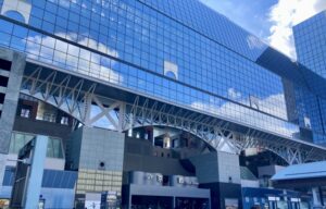 京都駅「四塩化一黄酸」に大パニックも…「ヨットの船名だった」衝撃の結末